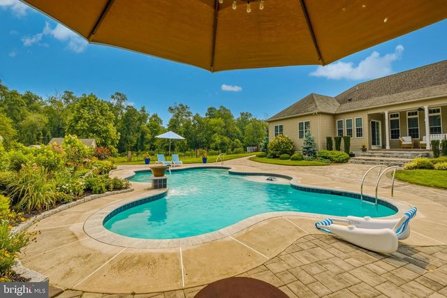 1750 FERRARI DR, Vineland, NJ 08361