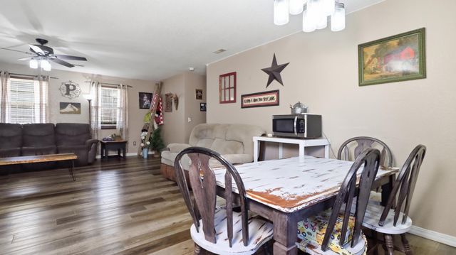 8305 County Road 5110, West Plains, MO 65775