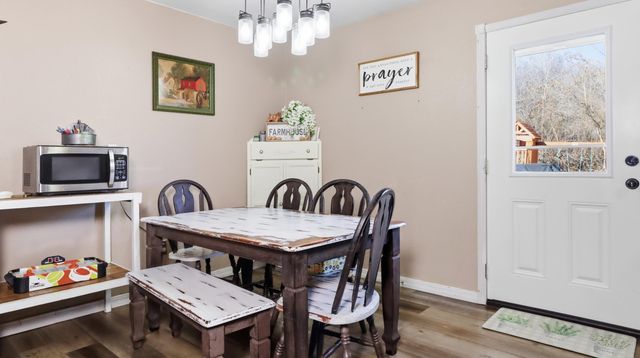 8305 County Road 5110, West Plains, MO 65775