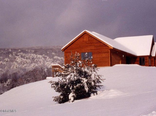 50 Lincoln Mountain Road, Greenfield, NY 12833