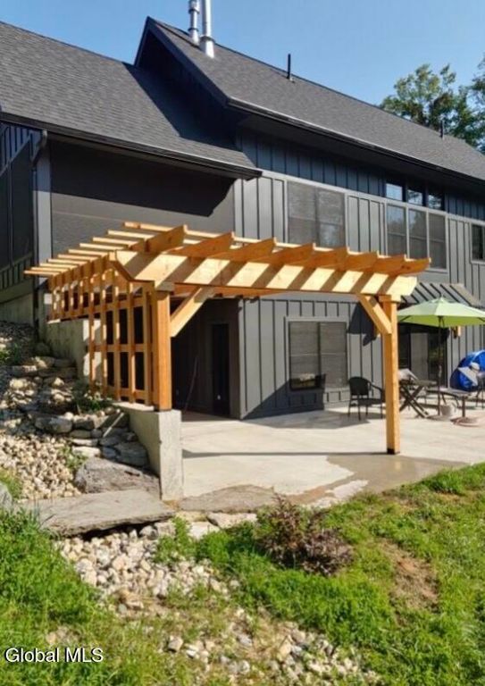 50 Lincoln Mountain Road, Greenfield, NY 12833