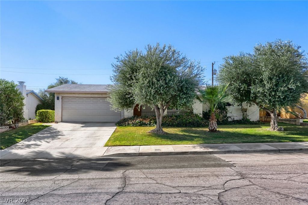 3131 South Liberty Circle, Las Vegas, NV 89121 — exterior