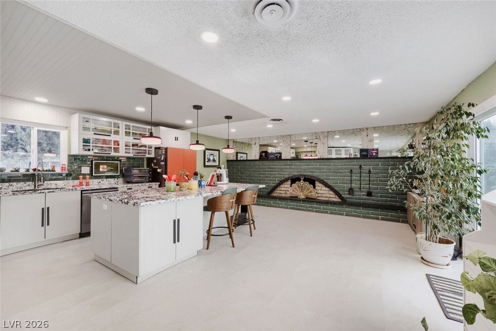 3131 South Liberty Circle, Las Vegas, NV 89121 — photo 2