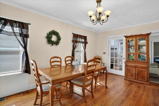 728 W Hanover Street, Marshall, MI 49068