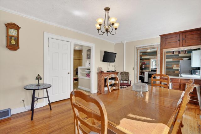 728 W Hanover Street, Marshall, MI 49068