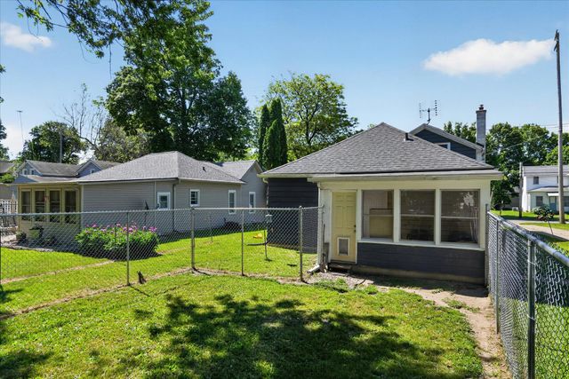 728 W Hanover Street, Marshall, MI 49068
