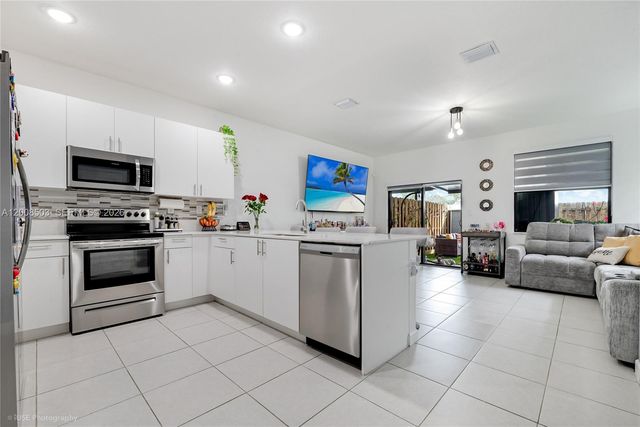 23529 SW 127th Pl, Homestead, FL 33032