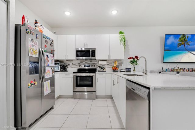 23529 SW 127th Pl, Homestead, FL 33032
