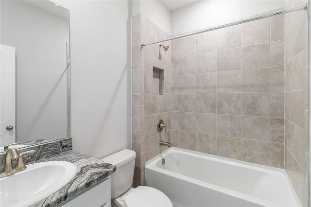 17809 CANTARINA COVE, Bradenton, FL 34211