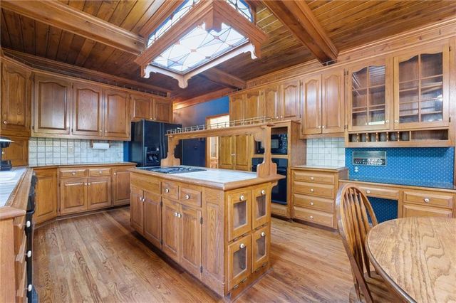 18208 E Hubach Hill Road, Pleasant Hill, MO 64080