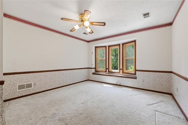 18208 E Hubach Hill Road, Pleasant Hill, MO 64080