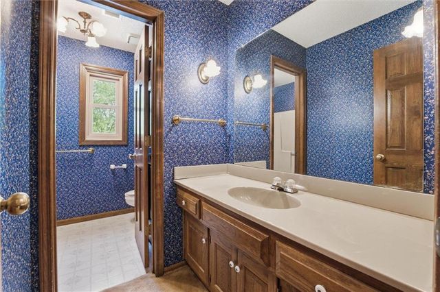 18208 E Hubach Hill Road, Pleasant Hill, MO 64080