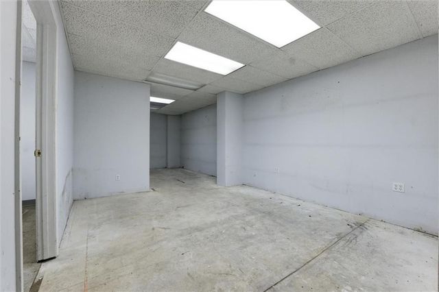 18208 E Hubach Hill Road, Pleasant Hill, MO 64080
