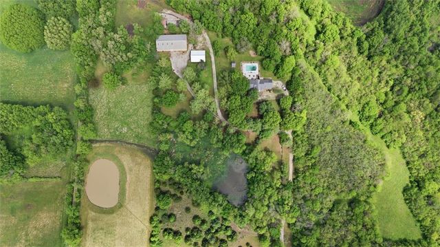 18208 E Hubach Hill Road, Pleasant Hill, MO 64080