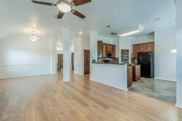 100 Lansdale Drive, Mckinney, TX 75072