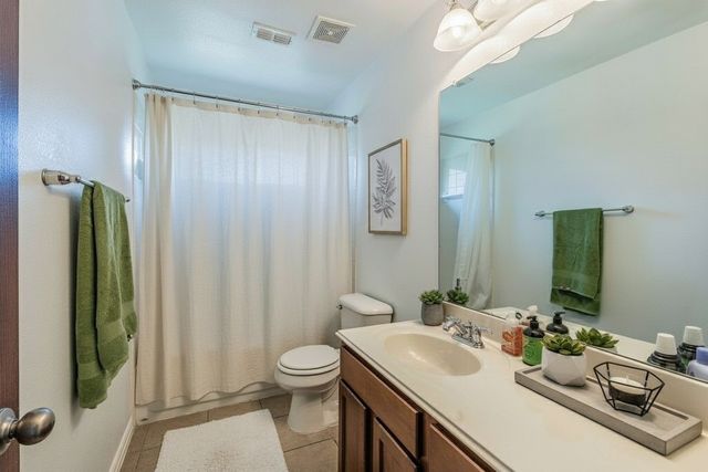 100 Lansdale Drive, Mckinney, TX 75072