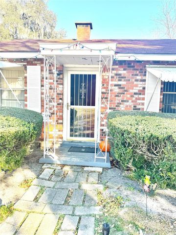 909 NE 14TH AVENUE, Ocala, FL 34470