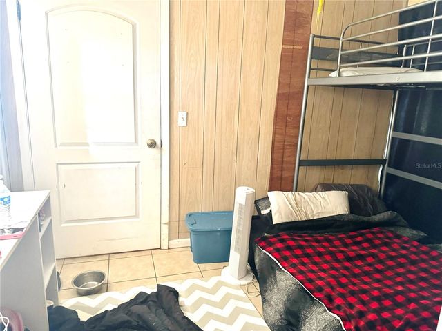 909 NE 14TH AVENUE, Ocala, FL 34470