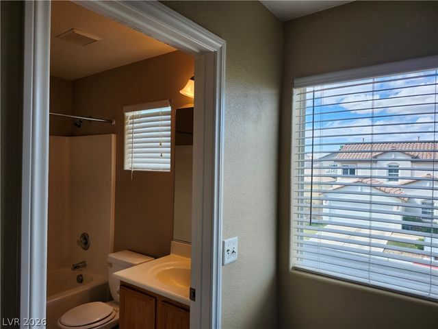 8038 Indian Blanket Street, Las Vegas, NV 89143