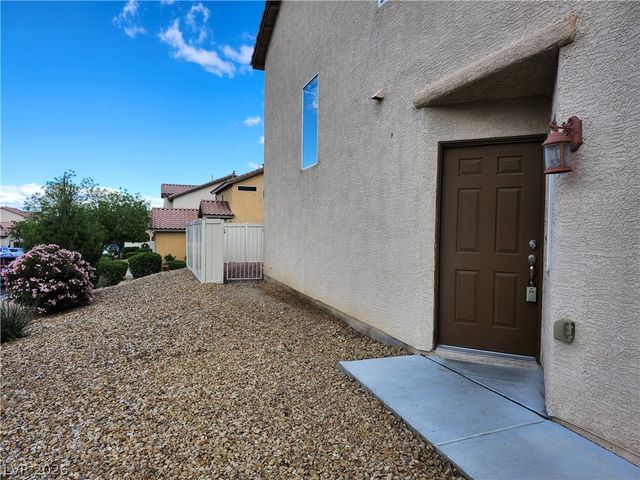 8038 Indian Blanket Street, Las Vegas, NV 89143