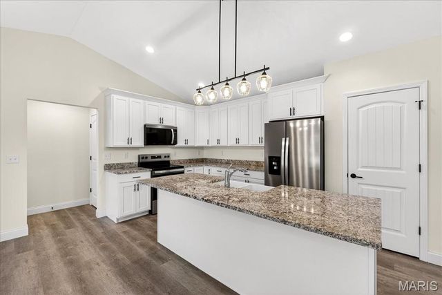 7349 Providence Drive, Edwardsville, IL 62025