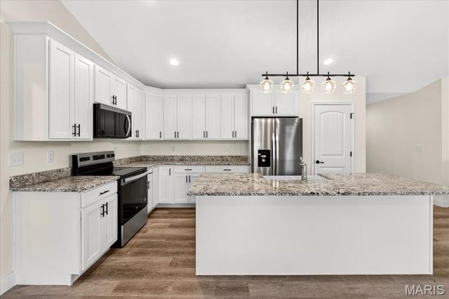 7349 Providence Drive, Edwardsville, IL 62025