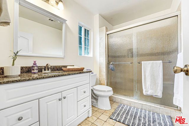 829 N Avenue 53, Los Angeles, CA 90042