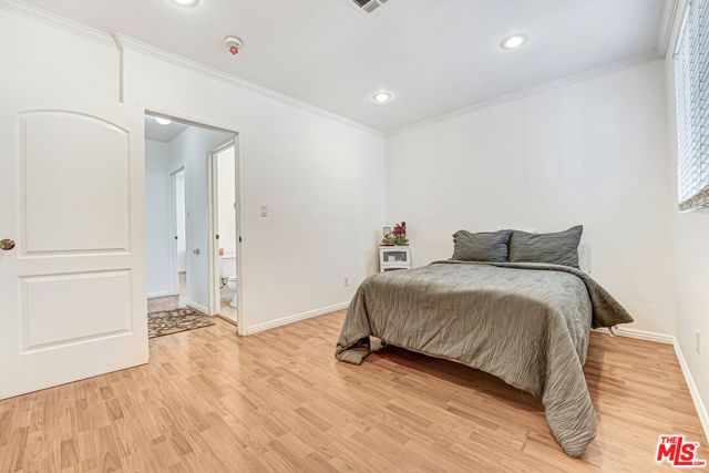 829 N Avenue 53, Los Angeles, CA 90042