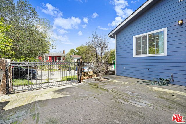 829 N Avenue 53, Los Angeles, CA 90042