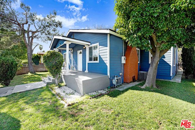 829 N Avenue 53, Los Angeles, CA 90042