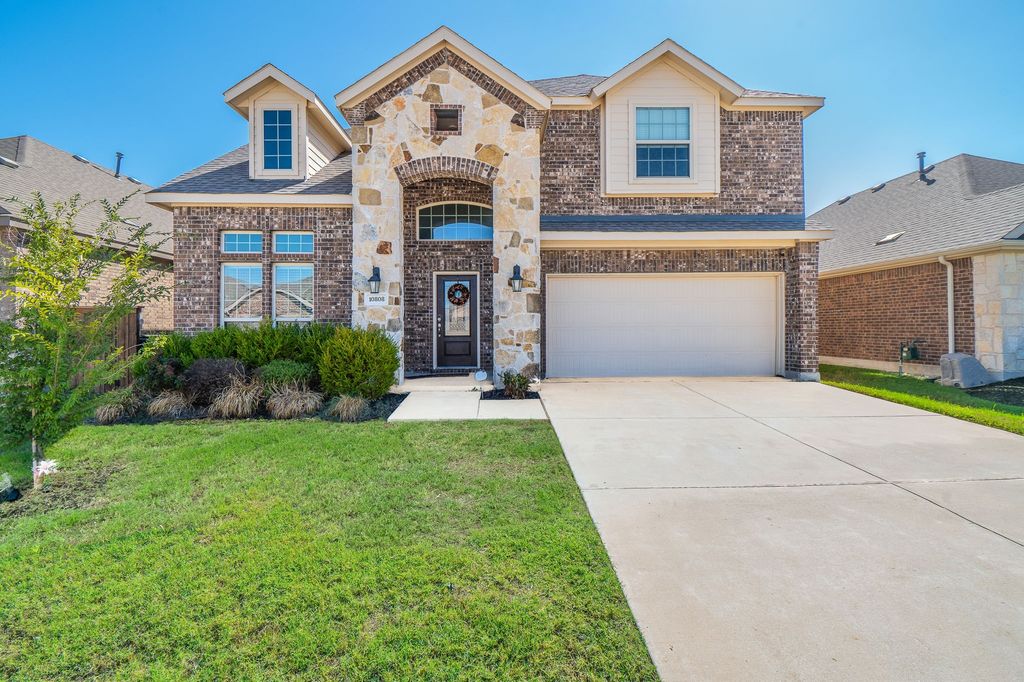 10808 Blaze Street, Aubrey, TX 76227 — exterior
