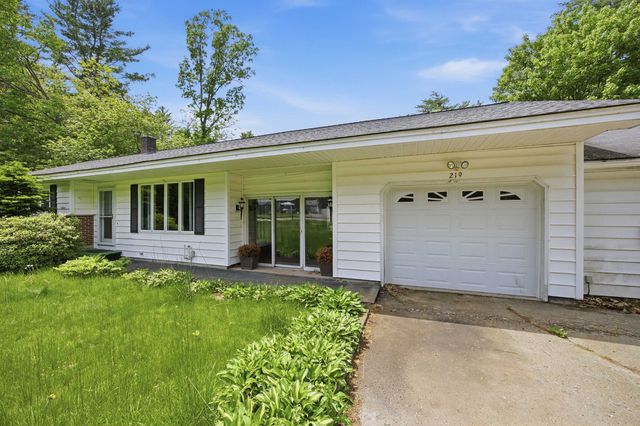 219 Plain Road, Hinsdale, NH 03451