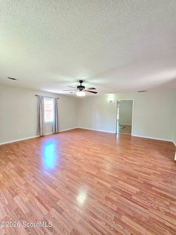 904 Orchard Lane, Waycross, GA 31501