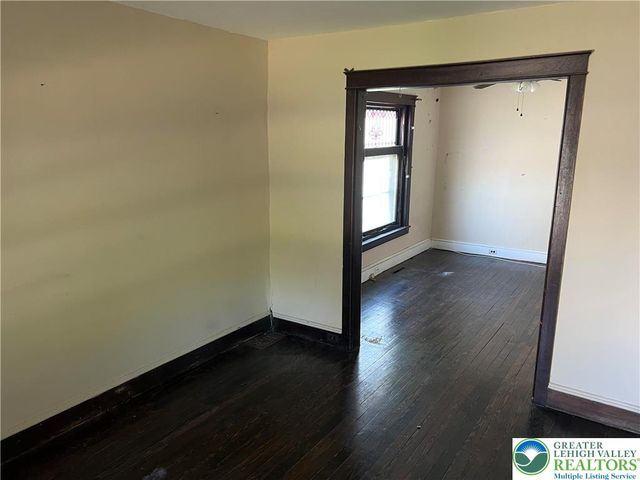 744 8th Avenue, Bethlehem City, PA 18018