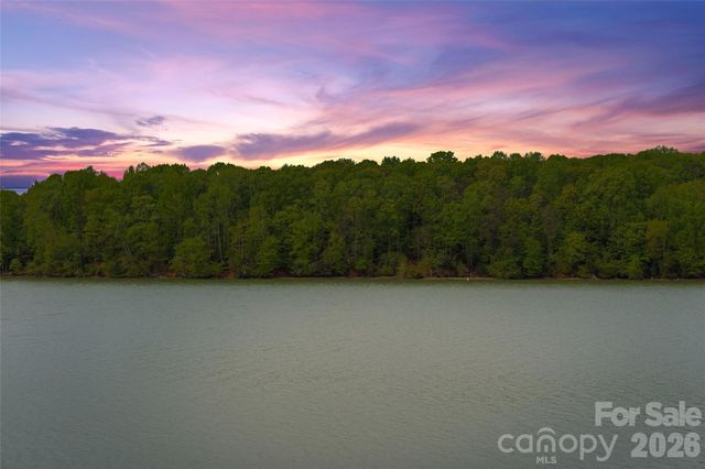 7340 Lakefront Drive 11, Charlotte, NC 28278
