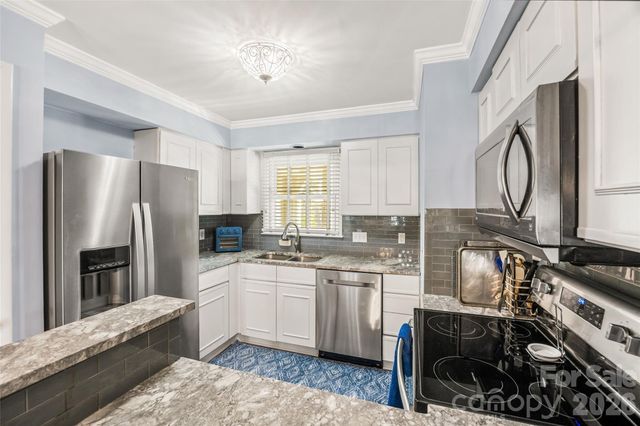 7340 Lakefront Drive 11, Charlotte, NC 28278