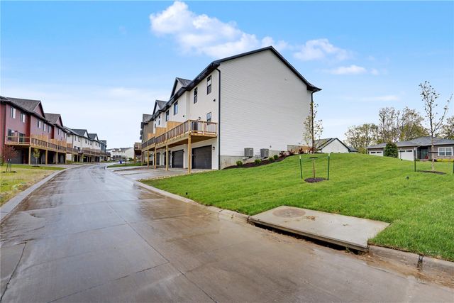 4713 Preston Lane, Iowa City, IA 52246