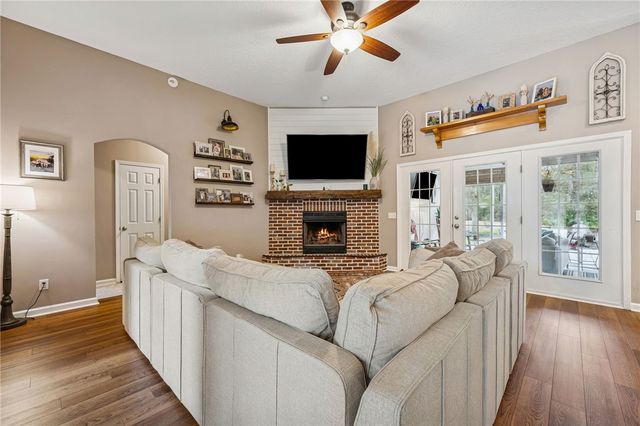 424 Misty Harbor Blvd, Woodbine, GA 31569