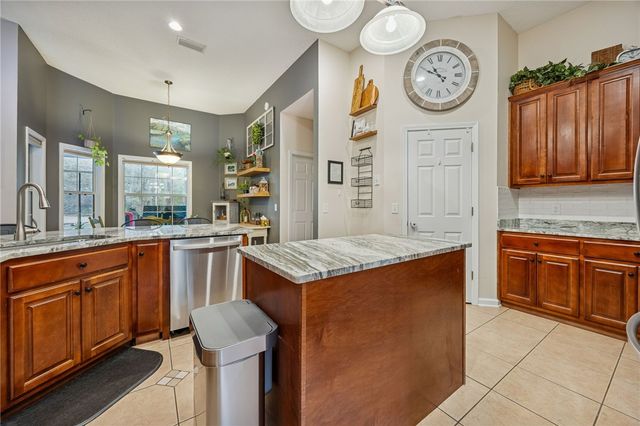 424 Misty Harbor Blvd, Woodbine, GA 31569