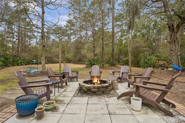 424 Misty Harbor Blvd, Woodbine, GA 31569