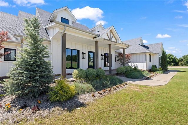 2548 S Sara Avenue, Blanchard, OK 73010