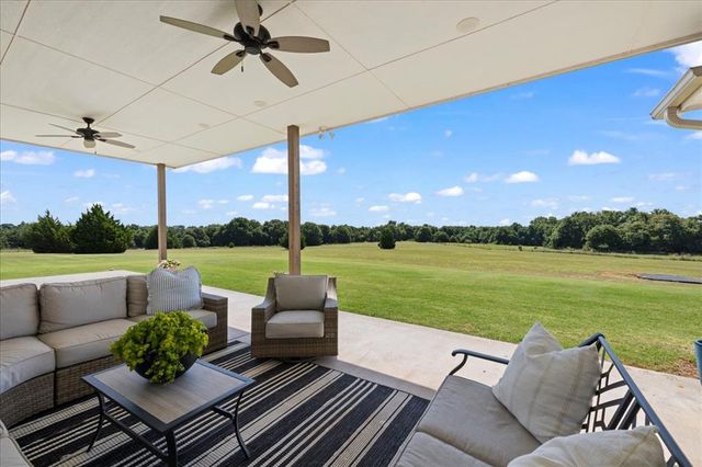 2548 S Sara Avenue, Blanchard, OK 73010