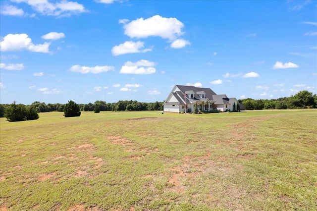 2548 S Sara Avenue, Blanchard, OK 73010