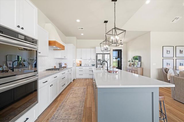 2548 S Sara Avenue, Blanchard, OK 73010
