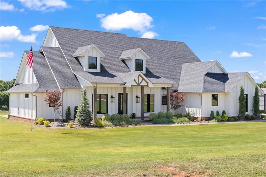 2548 S Sara Avenue, Blanchard, OK 73010