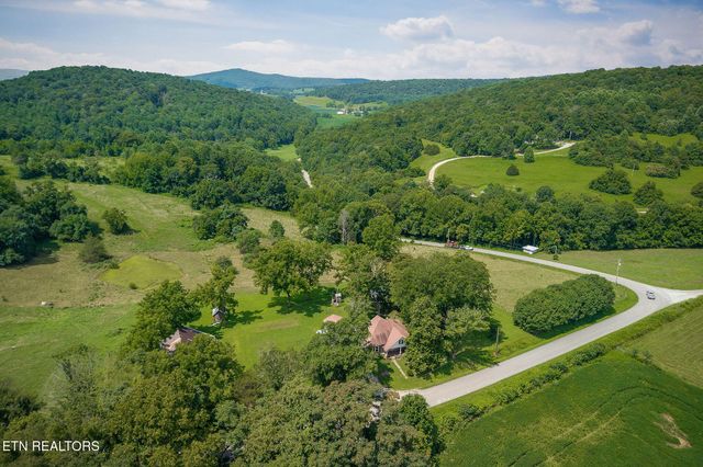 3908 Lost Creek Rd, Sparta, TN 38583