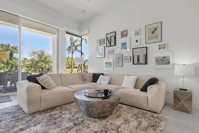 267 Loch Lomond Road, Rancho Mirage, CA 92270