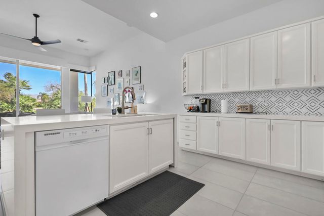267 Loch Lomond Road, Rancho Mirage, CA 92270