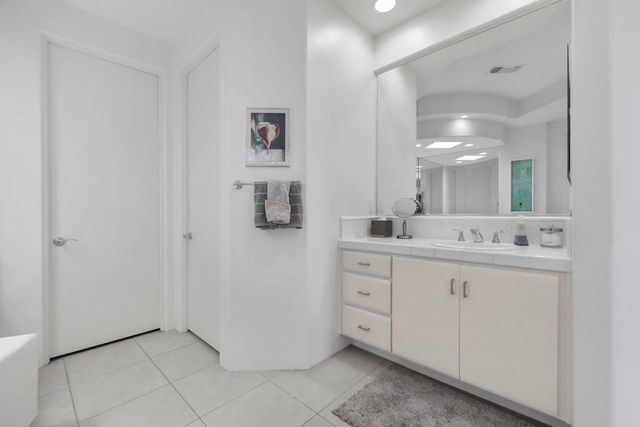 267 Loch Lomond Road, Rancho Mirage, CA 92270