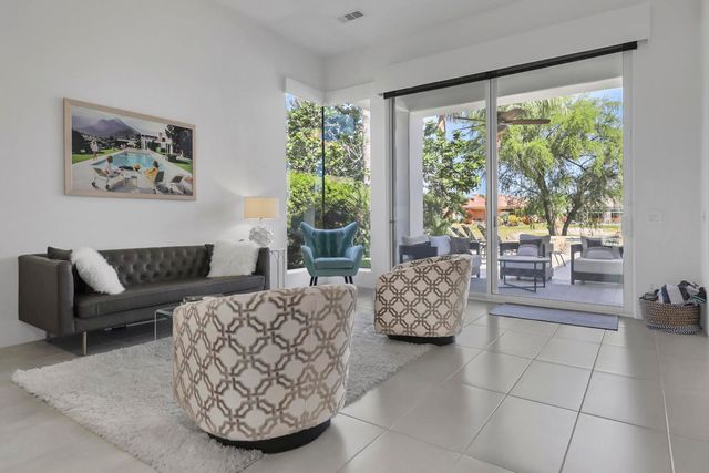 267 Loch Lomond Road, Rancho Mirage, CA 92270